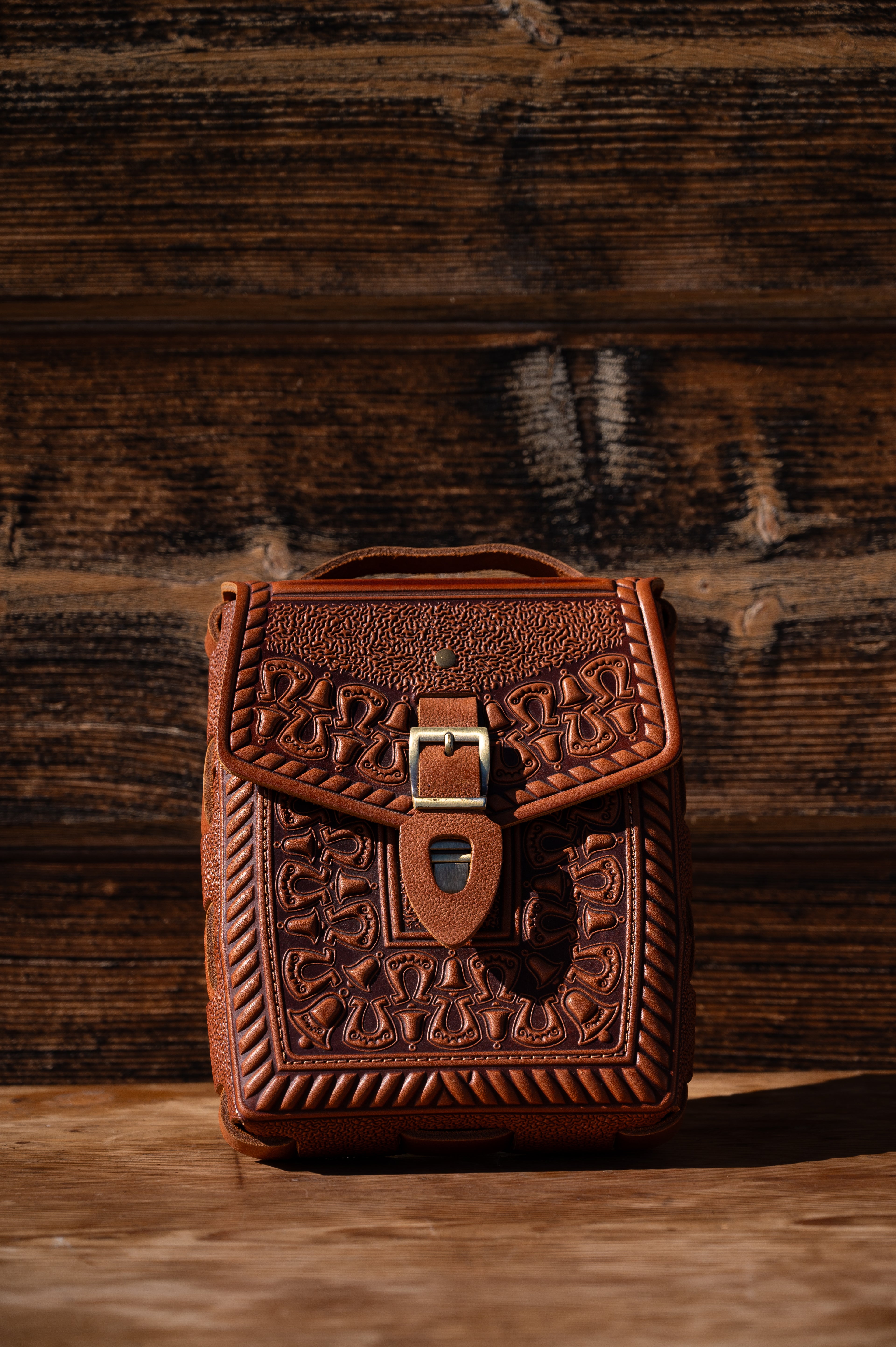 Leather bag “Horseshoe”