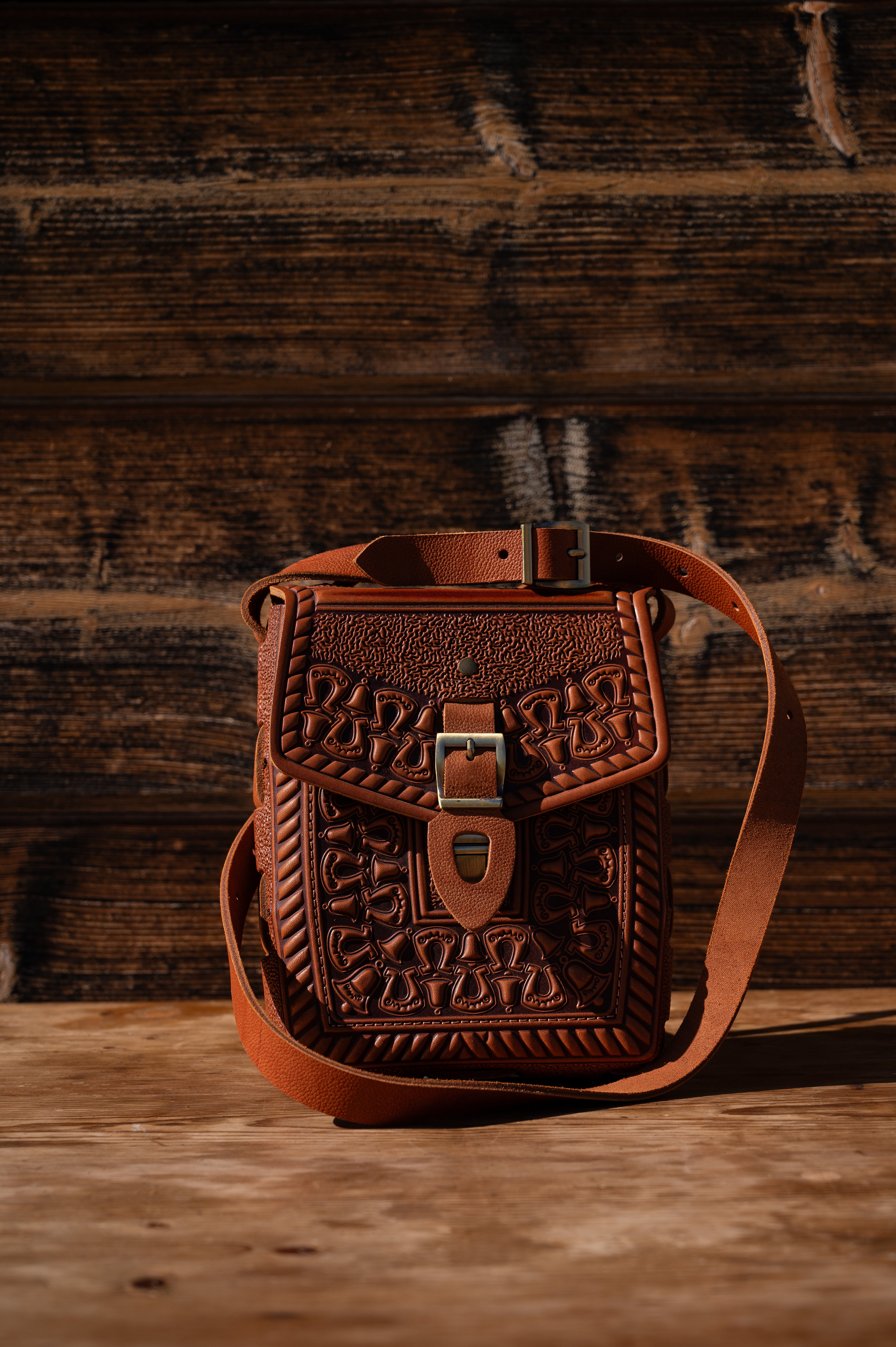 Leather bag “Horseshoe”