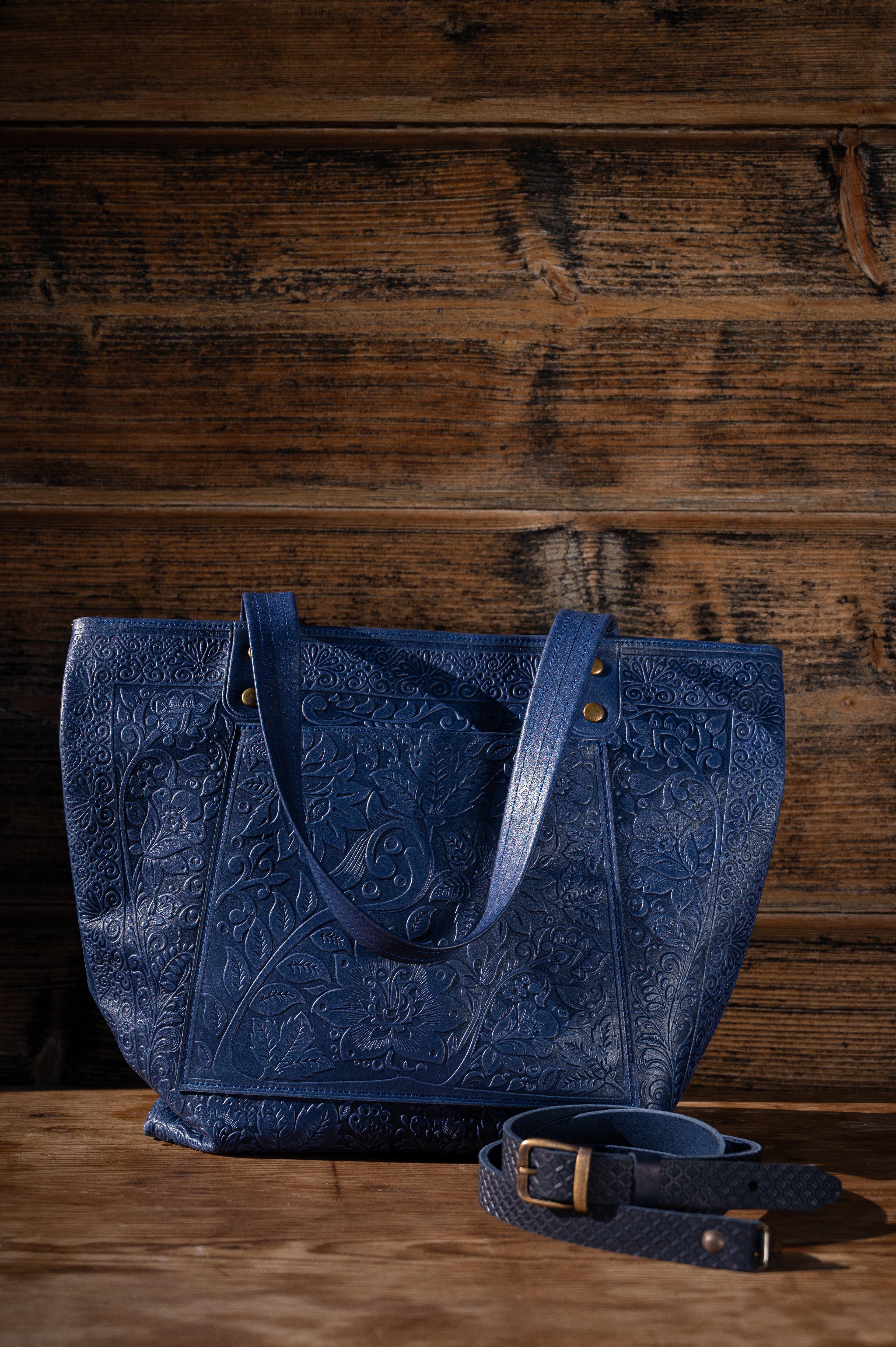 Leather bag “Flower Shopper”