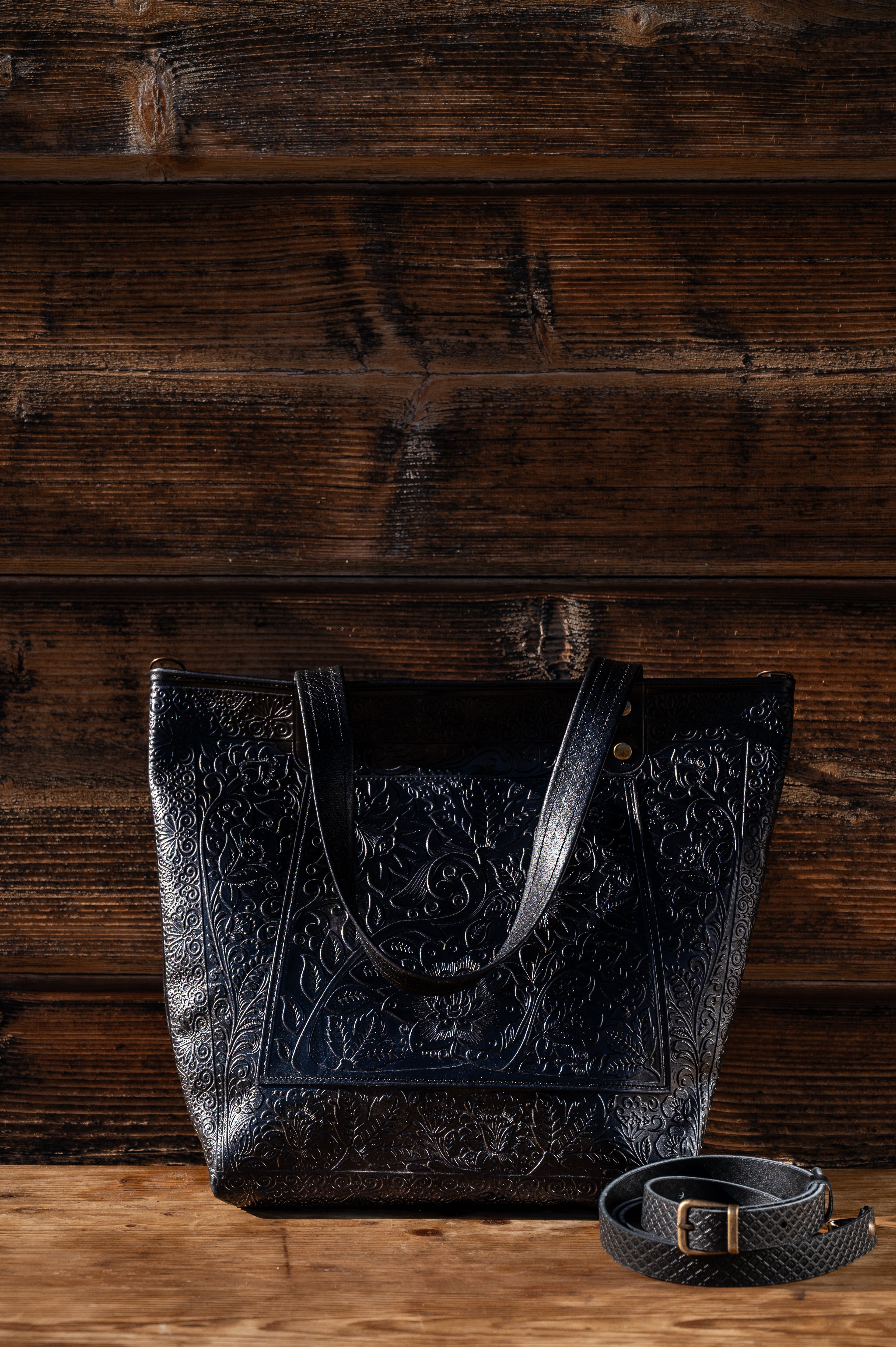 Leather bag “Flower Shopper”