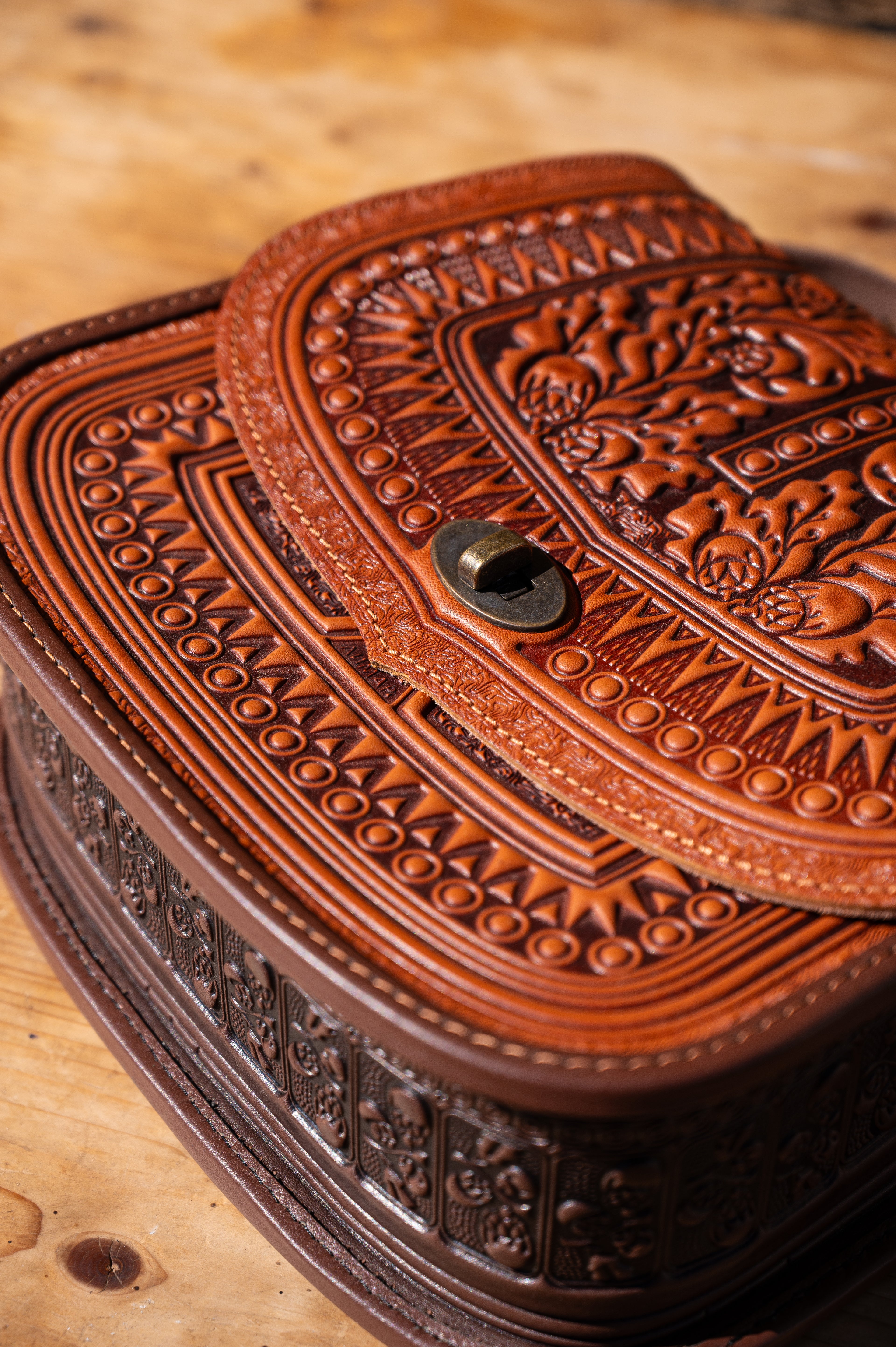 Leather bag “Dubok”