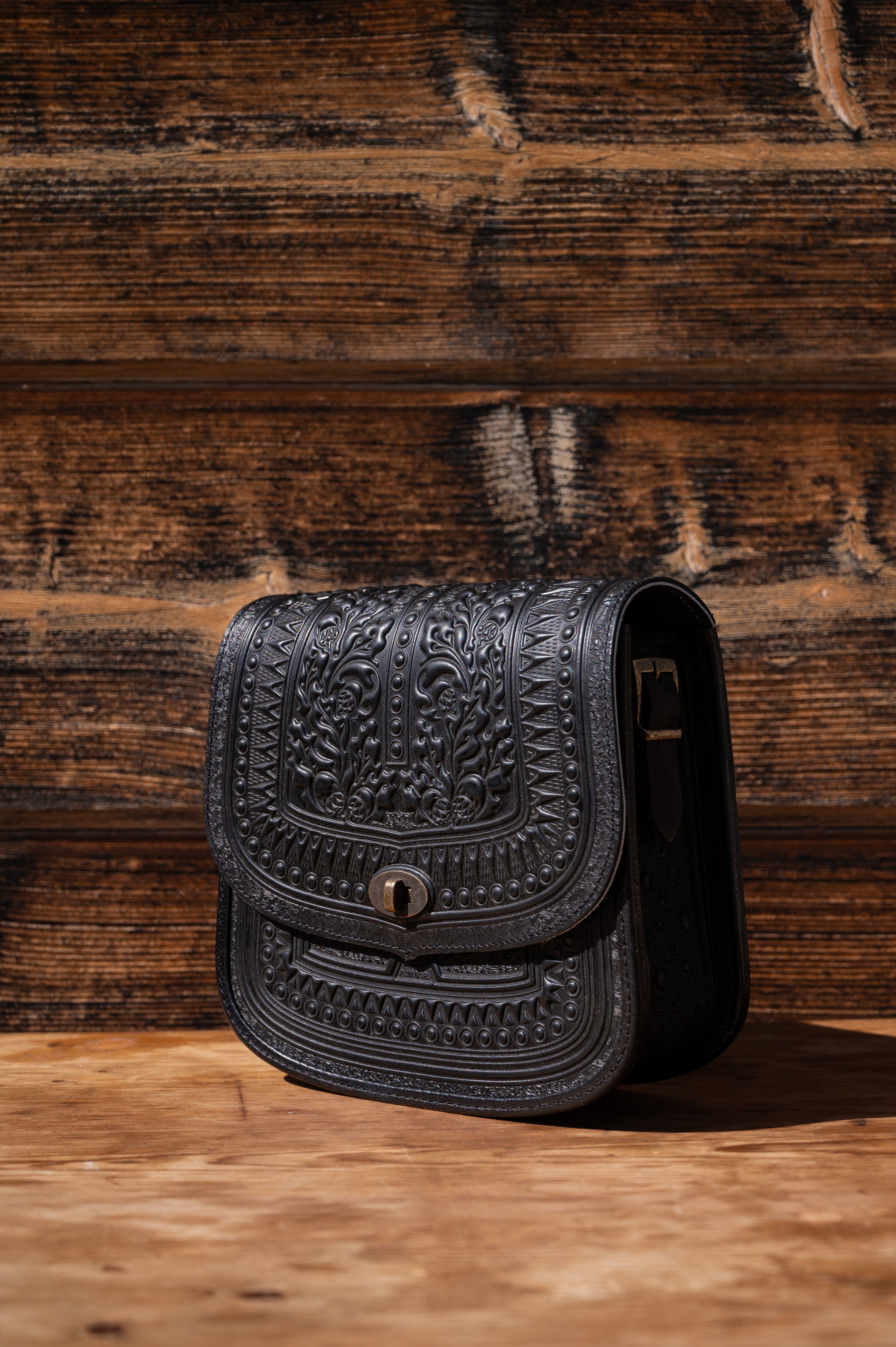 Leather bag “Dubok”