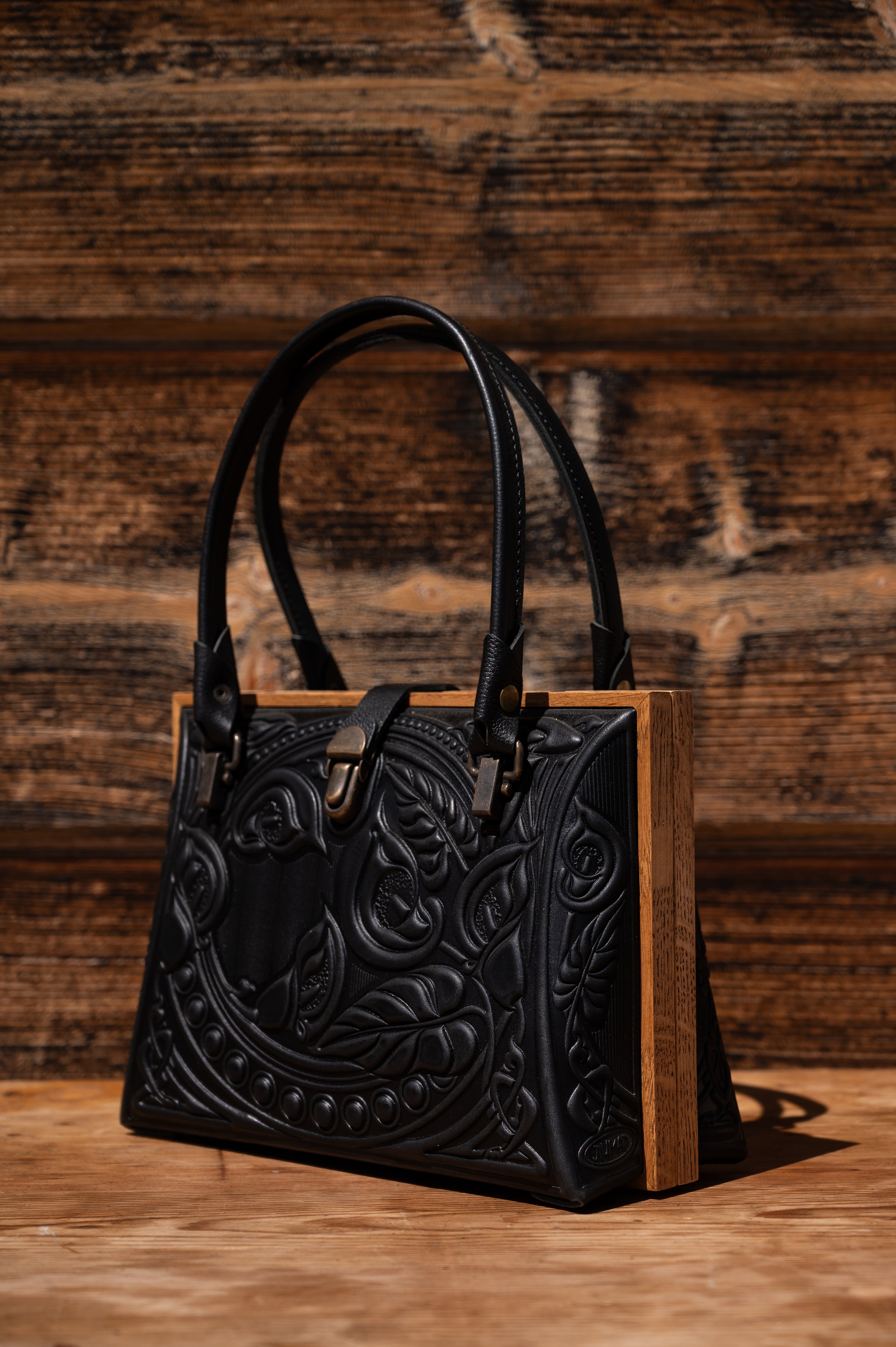 Leather bag “Calla”
