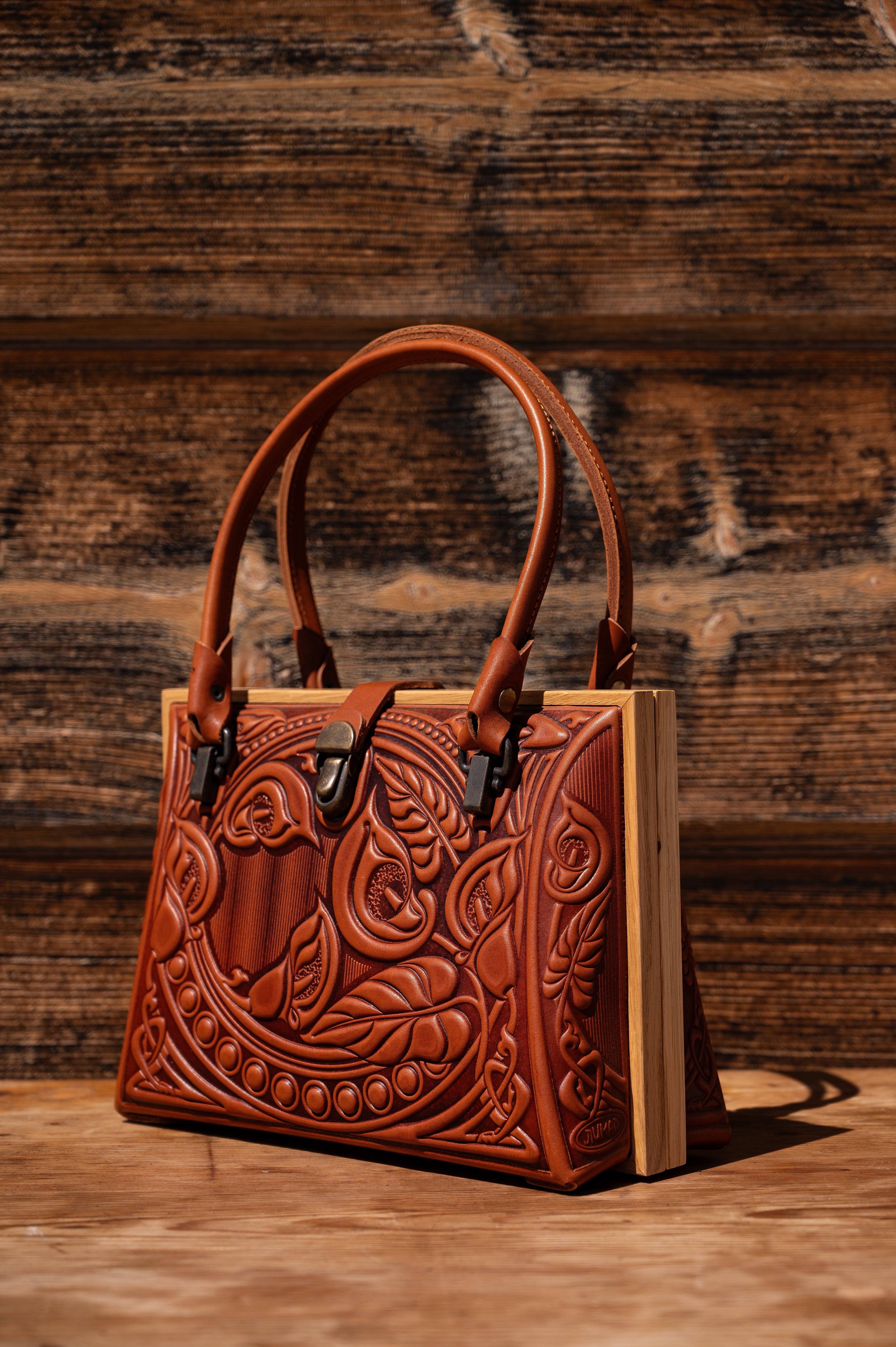 Leather bag “Calla”