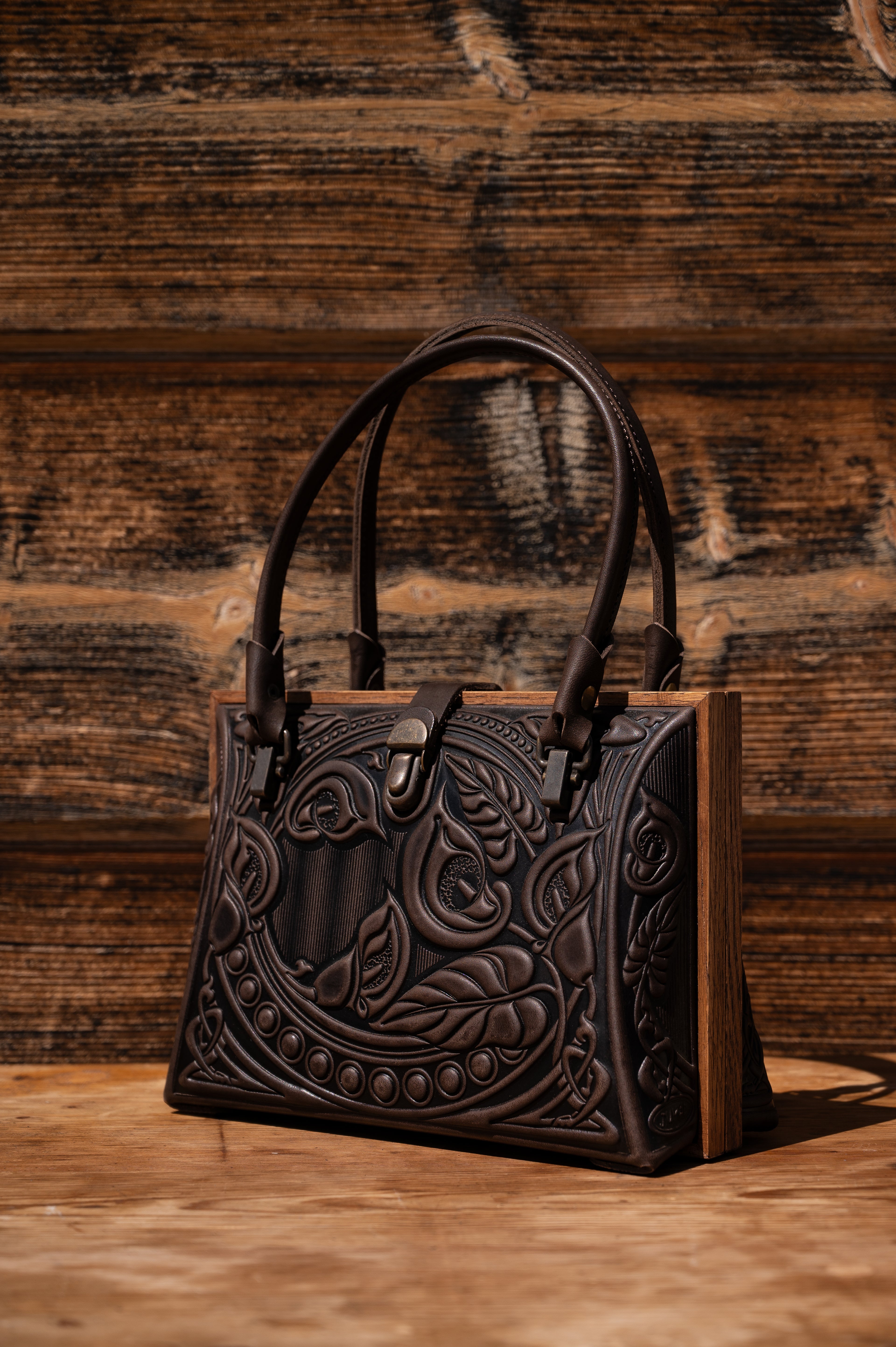 Leather bag “Calla”